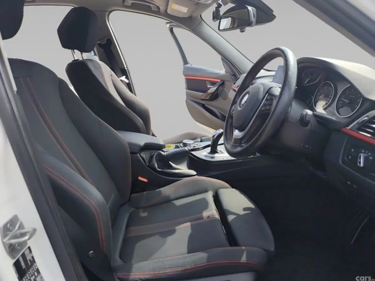 BMW 3-Series Hatchback, Petrol, 2016, White