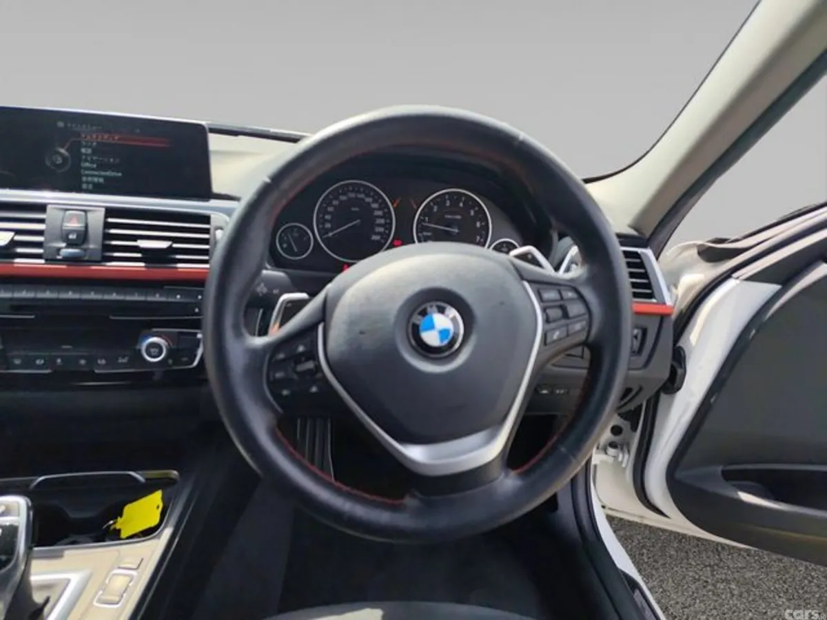 BMW 3-Series Hatchback, Petrol, 2016, White