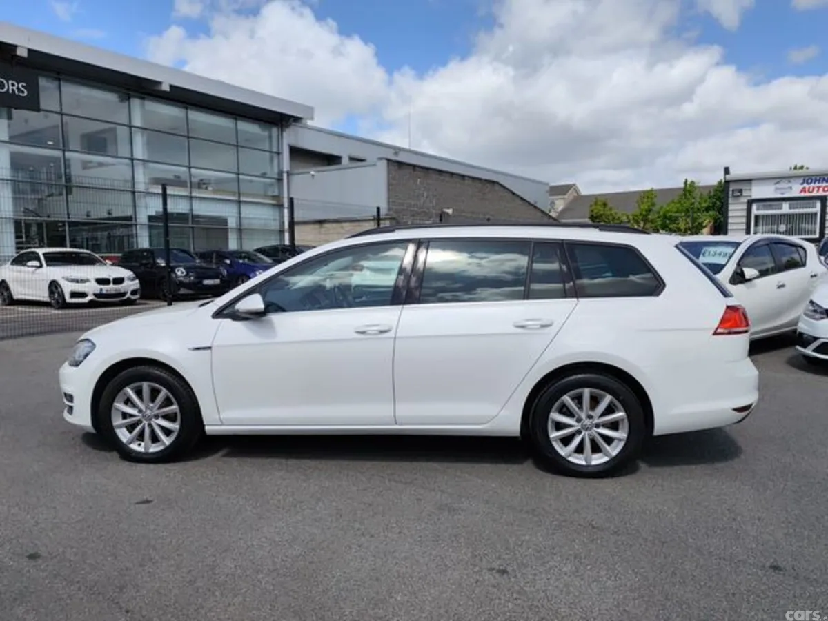 Volkswagen Golf Estate, Petrol, 2015, White