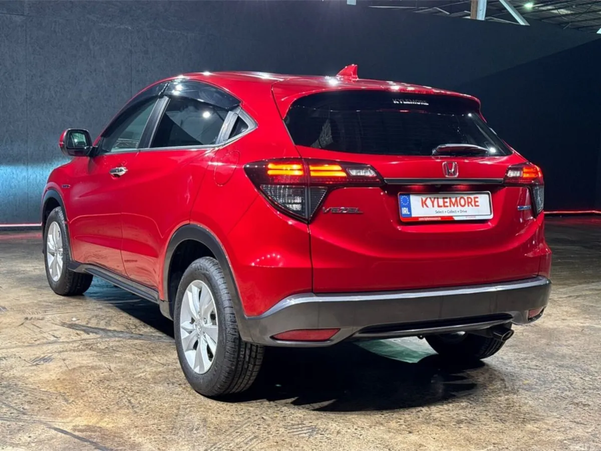 Honda Vezel SUV, Petrol Hybrid, 2020, Red