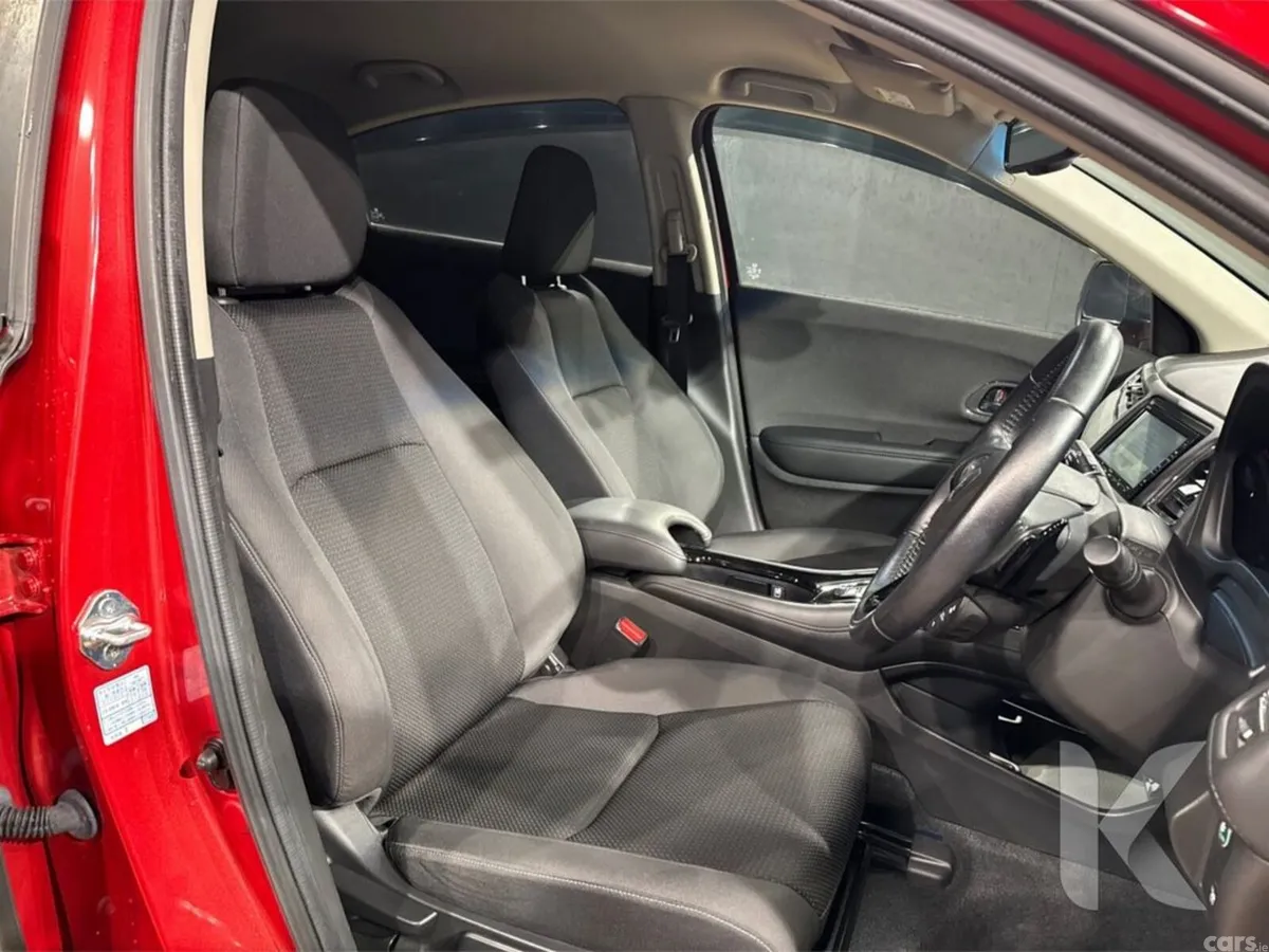 Honda Vezel SUV, Petrol Hybrid, 2020, Red