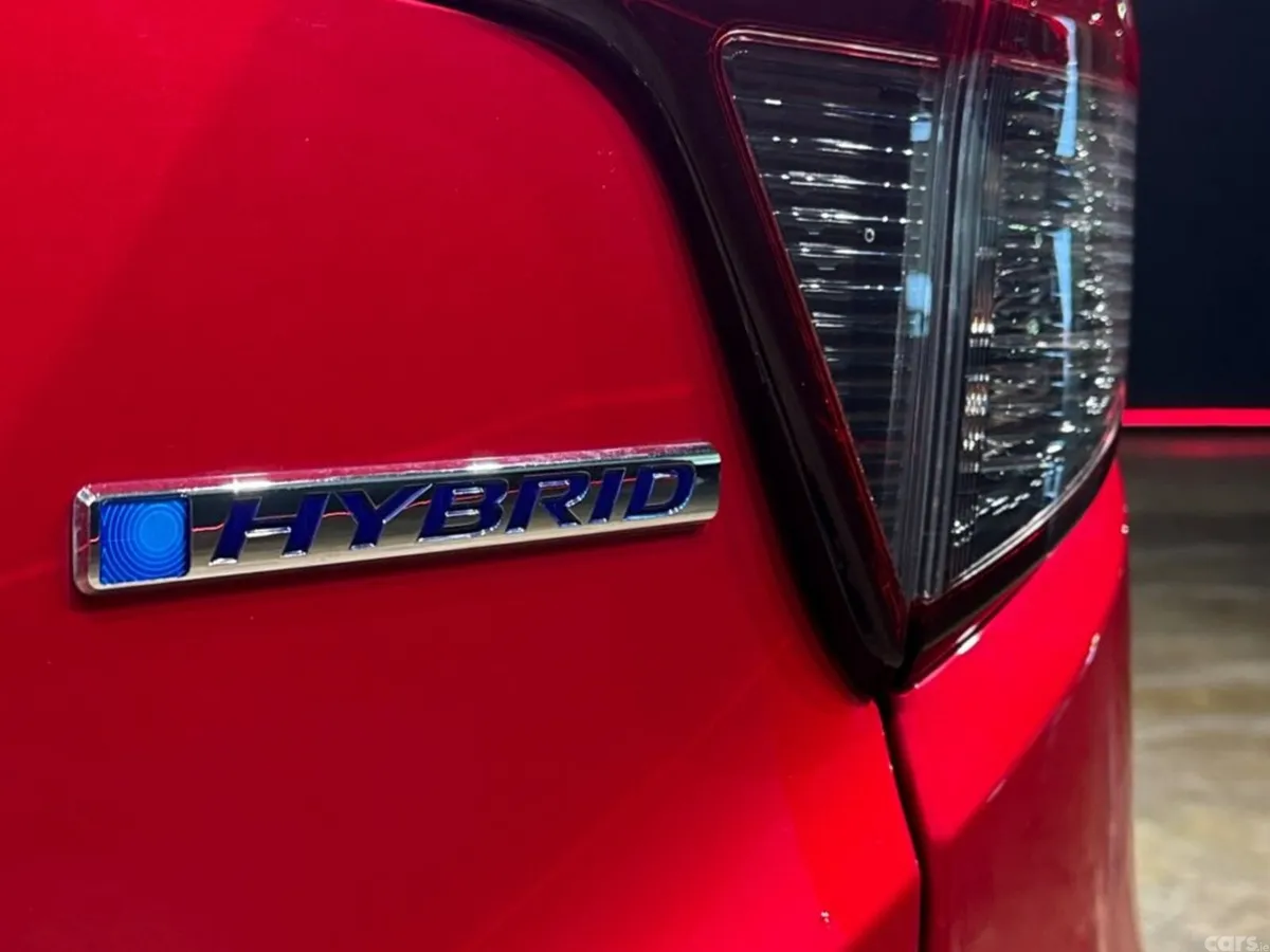 Honda Vezel SUV, Petrol Hybrid, 2020, Red