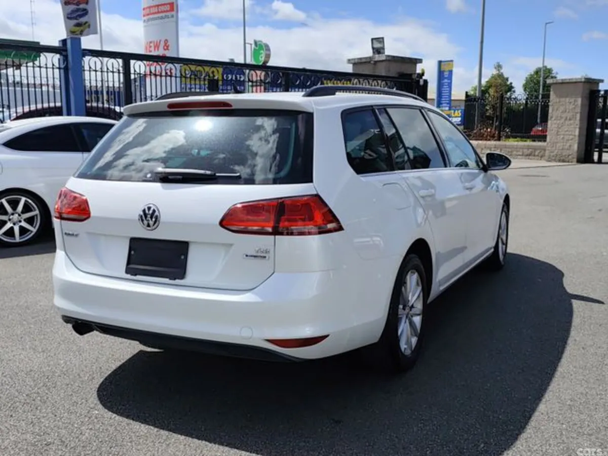 Volkswagen Golf Estate, Petrol, 2015, White