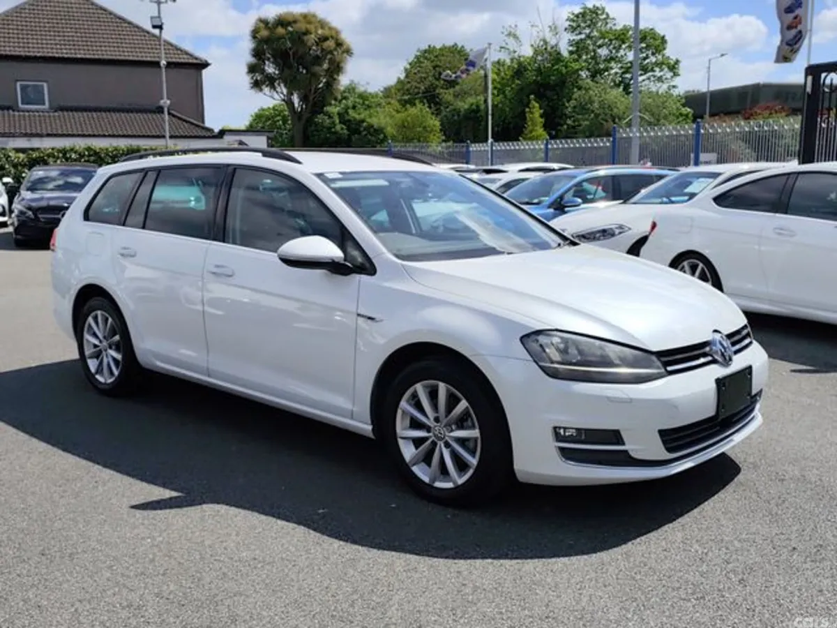 Volkswagen Golf Estate, Petrol, 2015, White