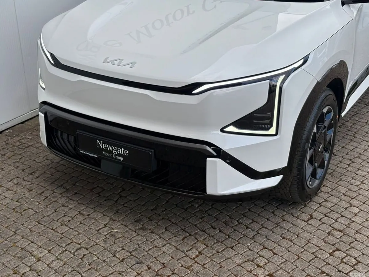 Kia EV5 SUV, Electric, 2027, White
