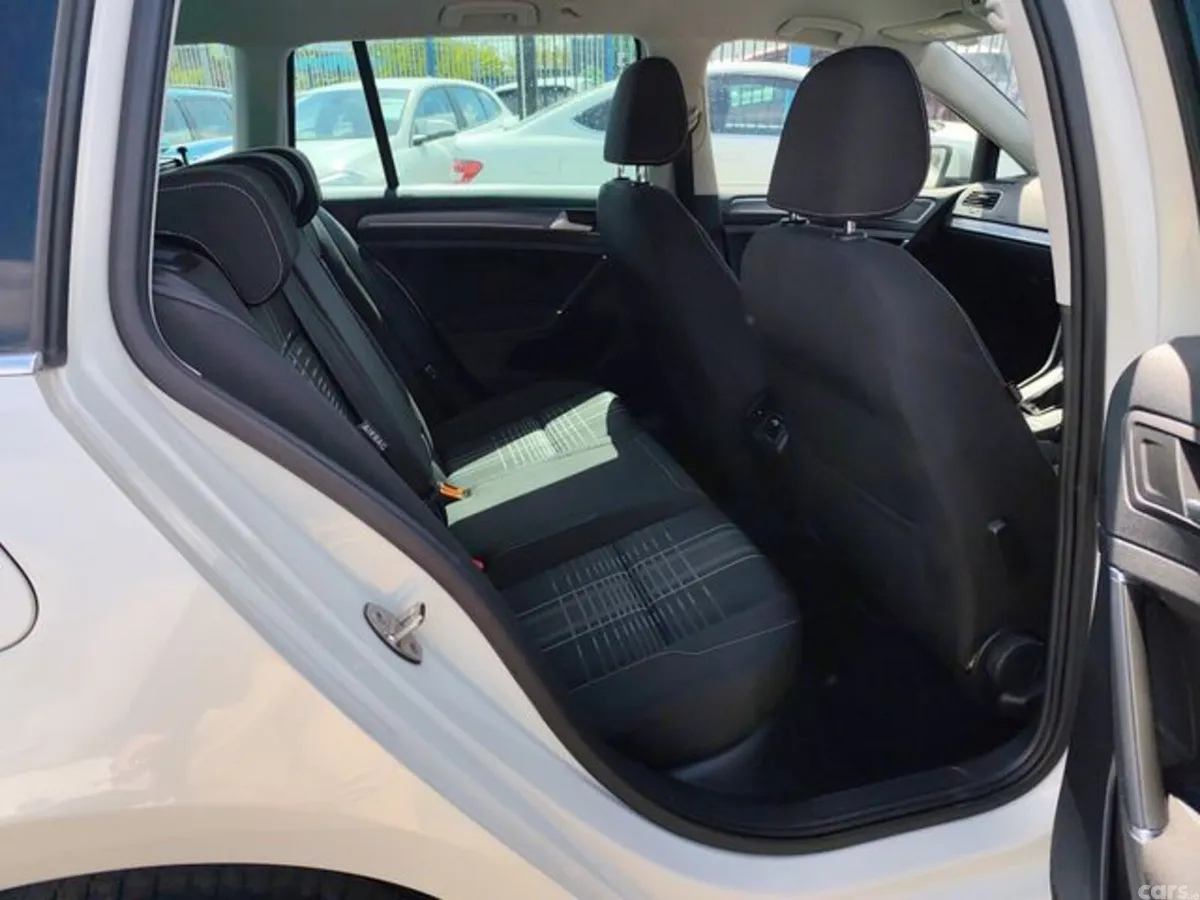 Volkswagen Golf Estate, Petrol, 2015, White