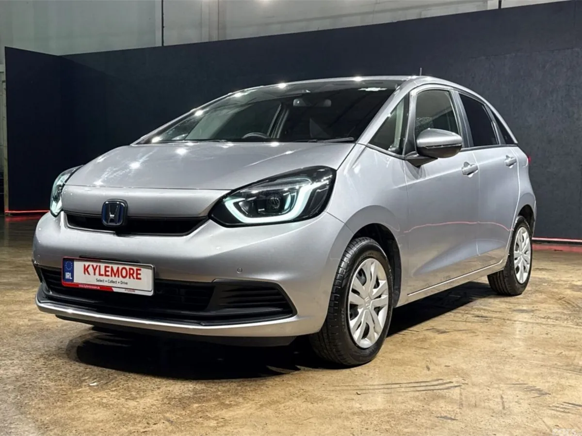 Honda Fit Hatchback, Petrol Hybrid, 2023, Silver
