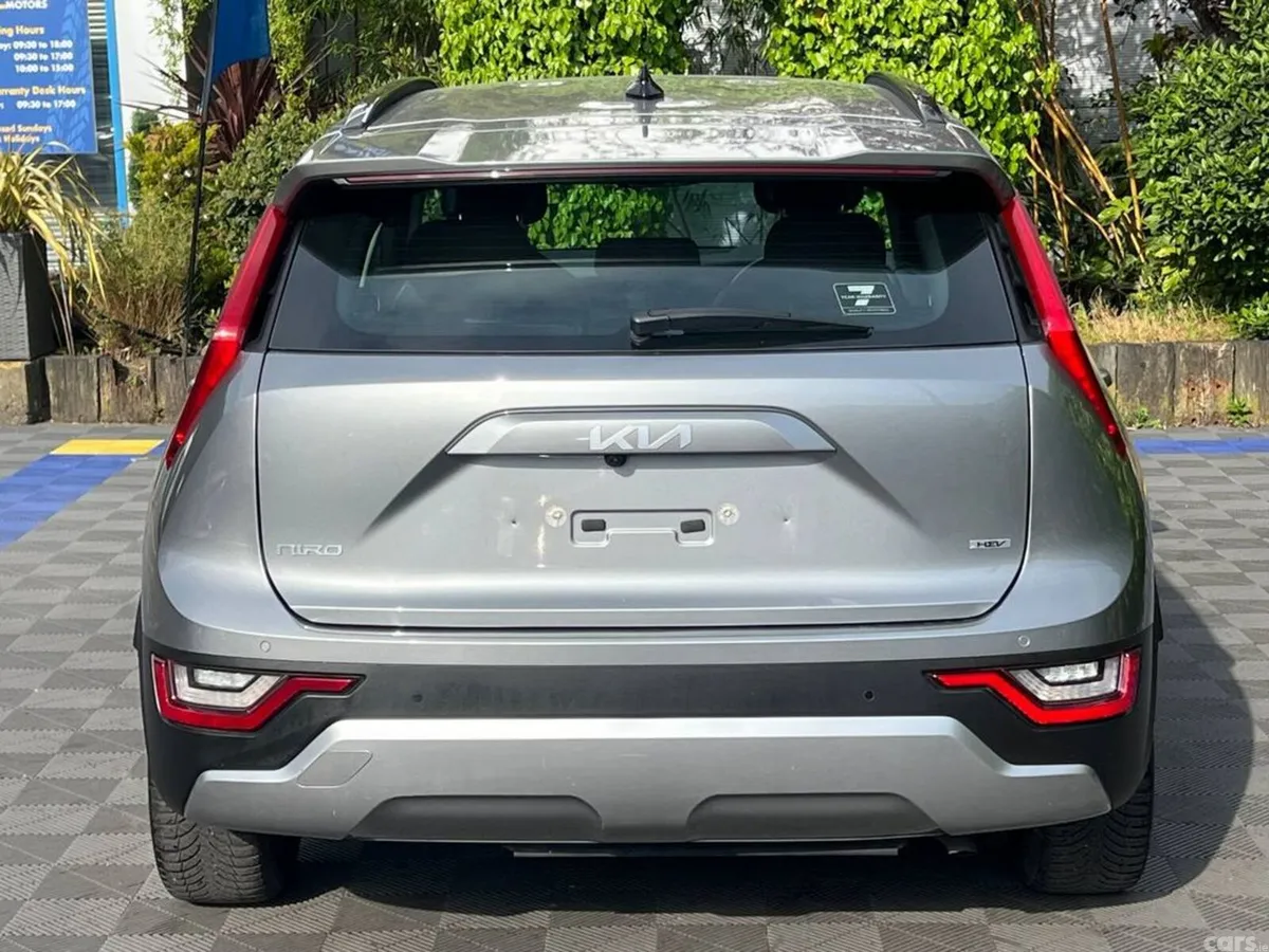 Kia Niro SUV, Petrol Plug-in Hybrid, 2023, Grey