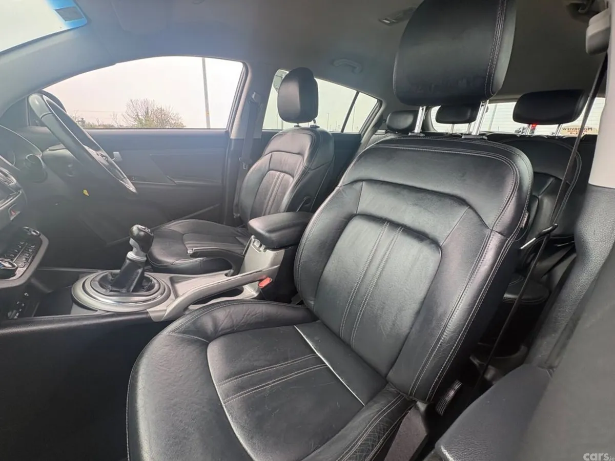 Kia Sportage SUV, Diesel, 2015, Silver