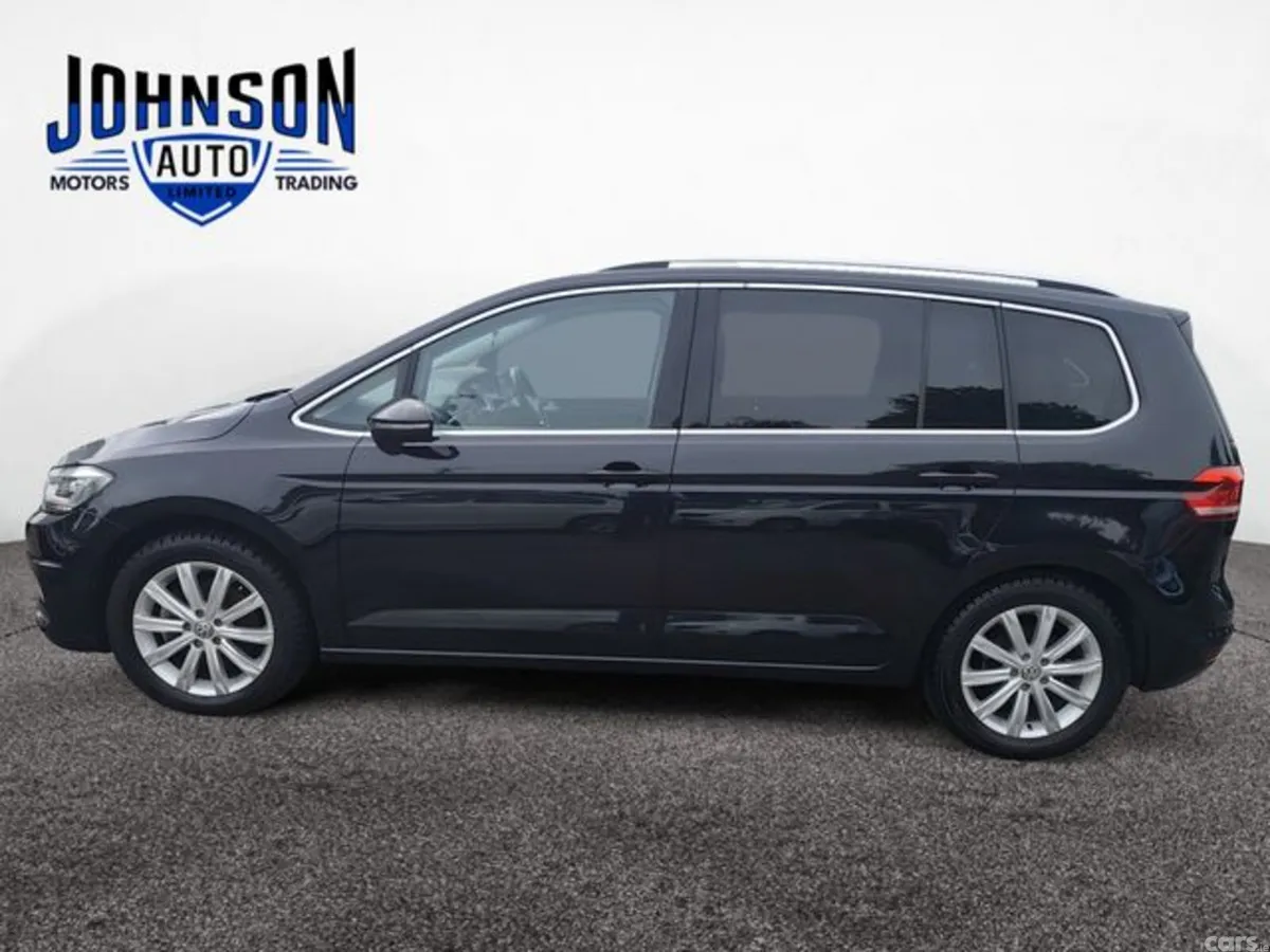 Volkswagen Touran MPV, Petrol, 2016, Black