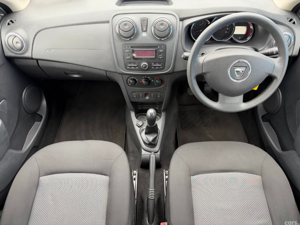Dacia Sandero Hatchback, Petrol, 2015, White