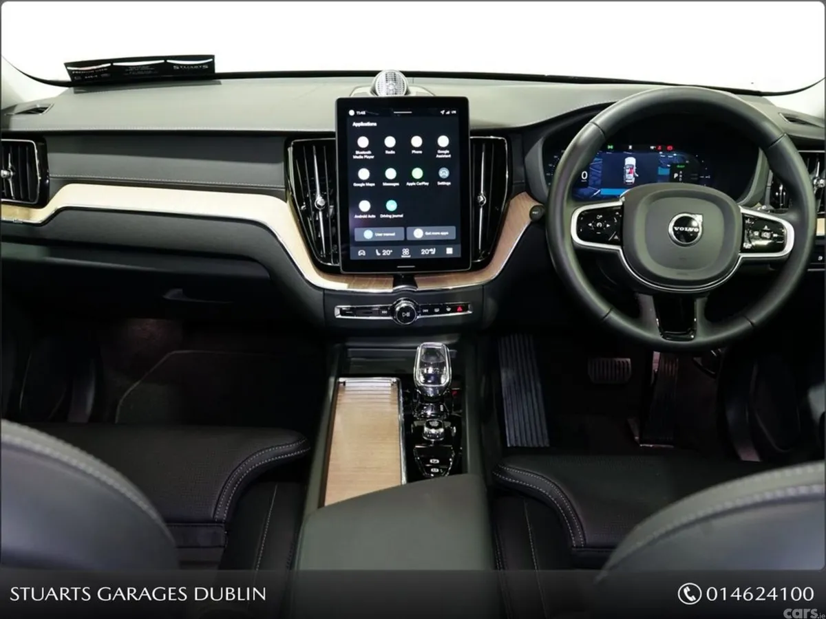 Volvo XC60 Estate, Petrol Plug-in Hybrid, 2025, Red