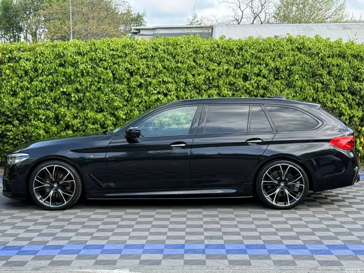 BMW 5-Series Estate, Diesel, 2018, Black