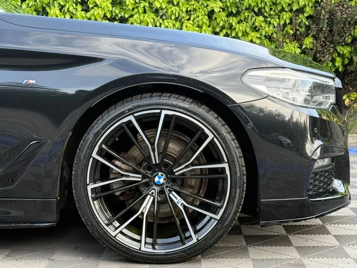 BMW 5-Series Estate, Diesel, 2018, Black