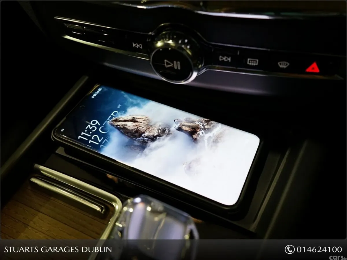 Volvo XC60 Estate, Petrol Plug-in Hybrid, 2025, Red