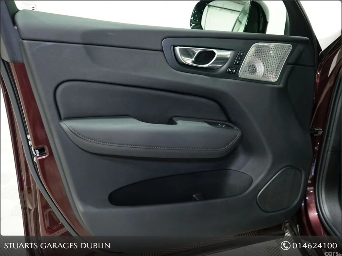 Volvo XC60 Estate, Petrol Plug-in Hybrid, 2025, Red