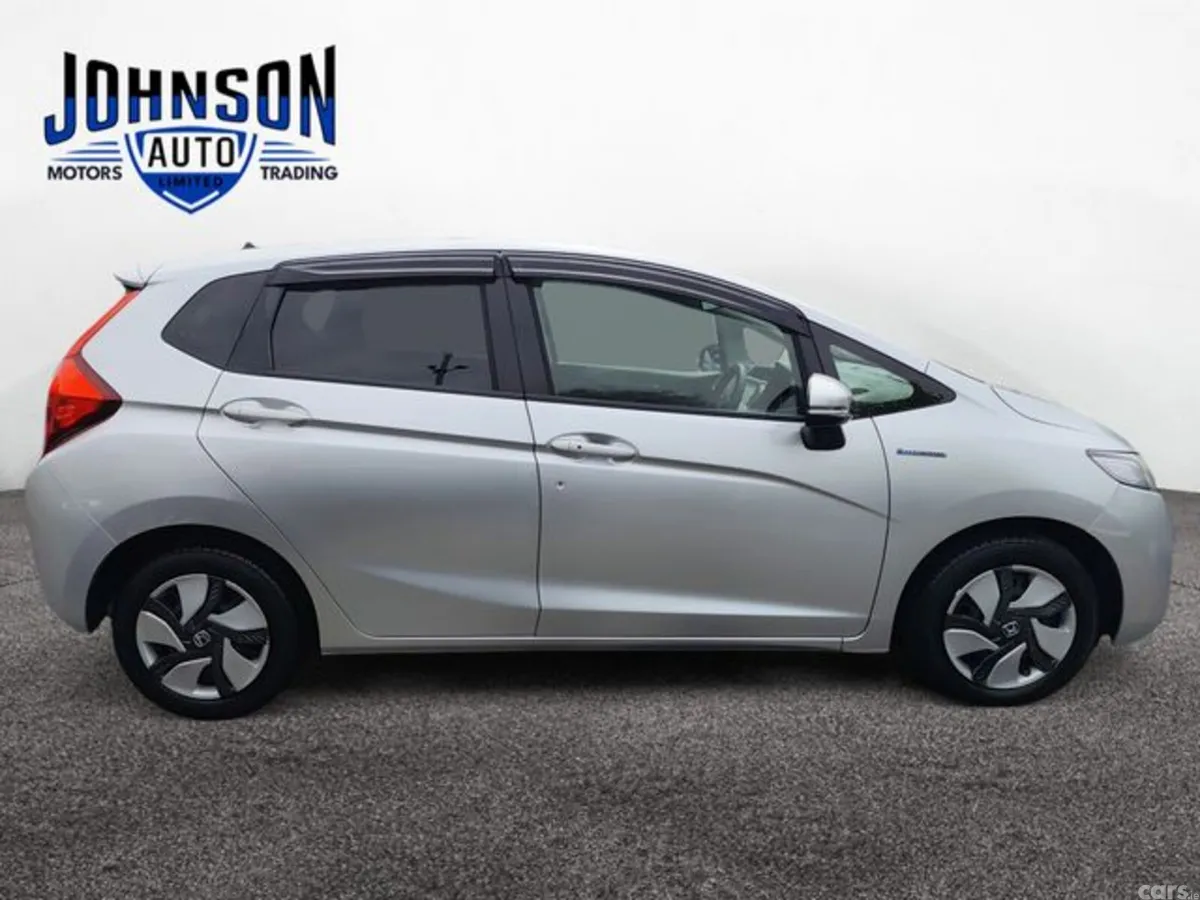 Honda Fit Hatchback, Petrol Hybrid, 2015, Silver
