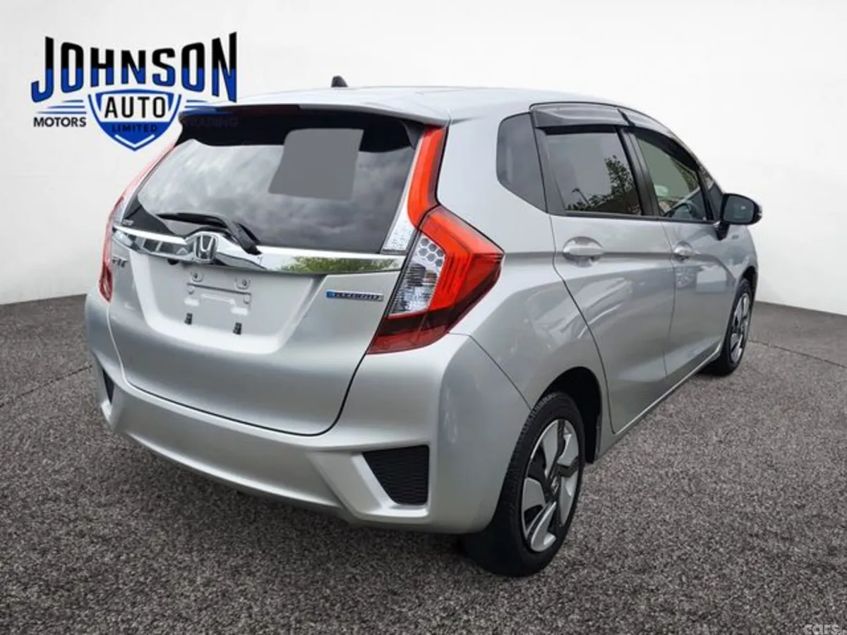 Honda Fit Hatchback, Petrol Hybrid, 2015, Silver