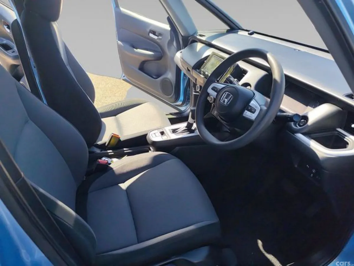 Honda Fit Hatchback, Petrol, 2021, Blue