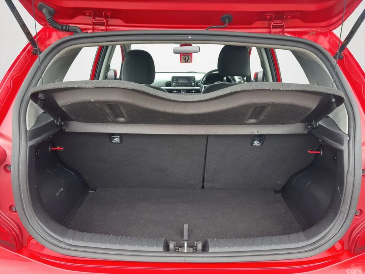 Kia Picanto MPV, Petrol, 2020, Red