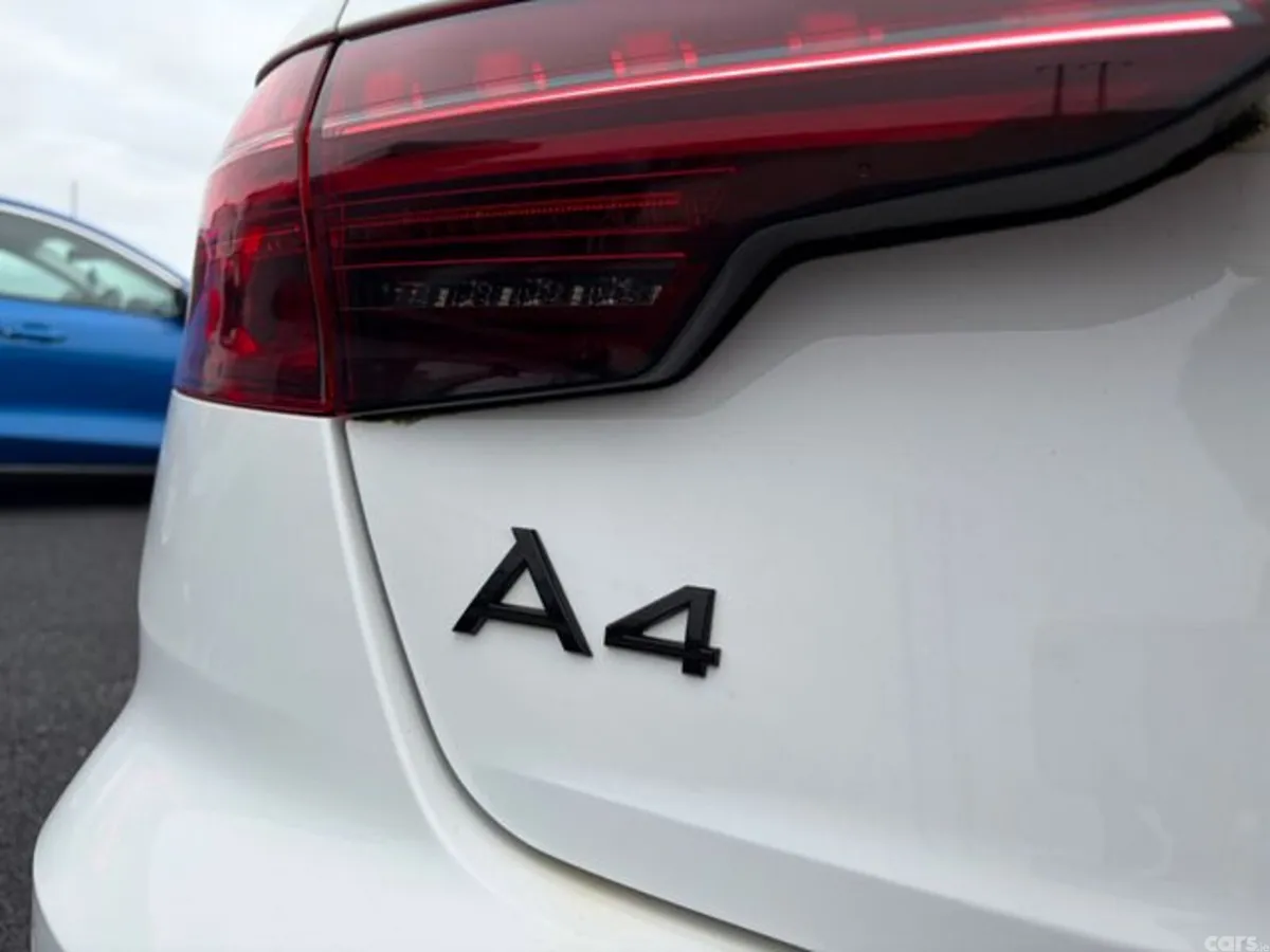 Audi A4 Saloon, Diesel, 2022, White