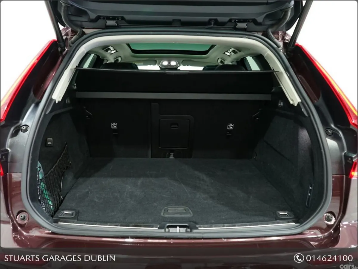 Volvo XC60 Estate, Petrol Plug-in Hybrid, 2025, Red