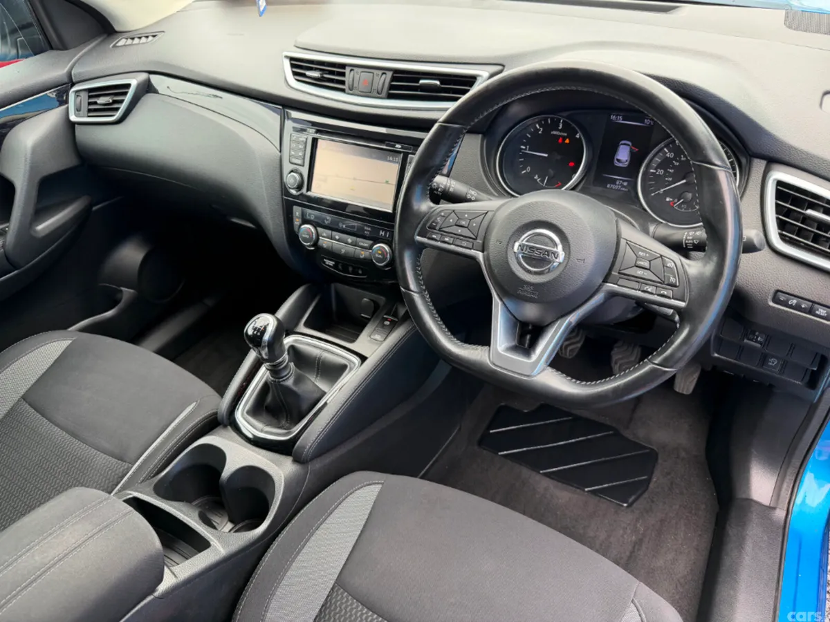 Nissan Qashqai SUV, Diesel, 2018, Blue