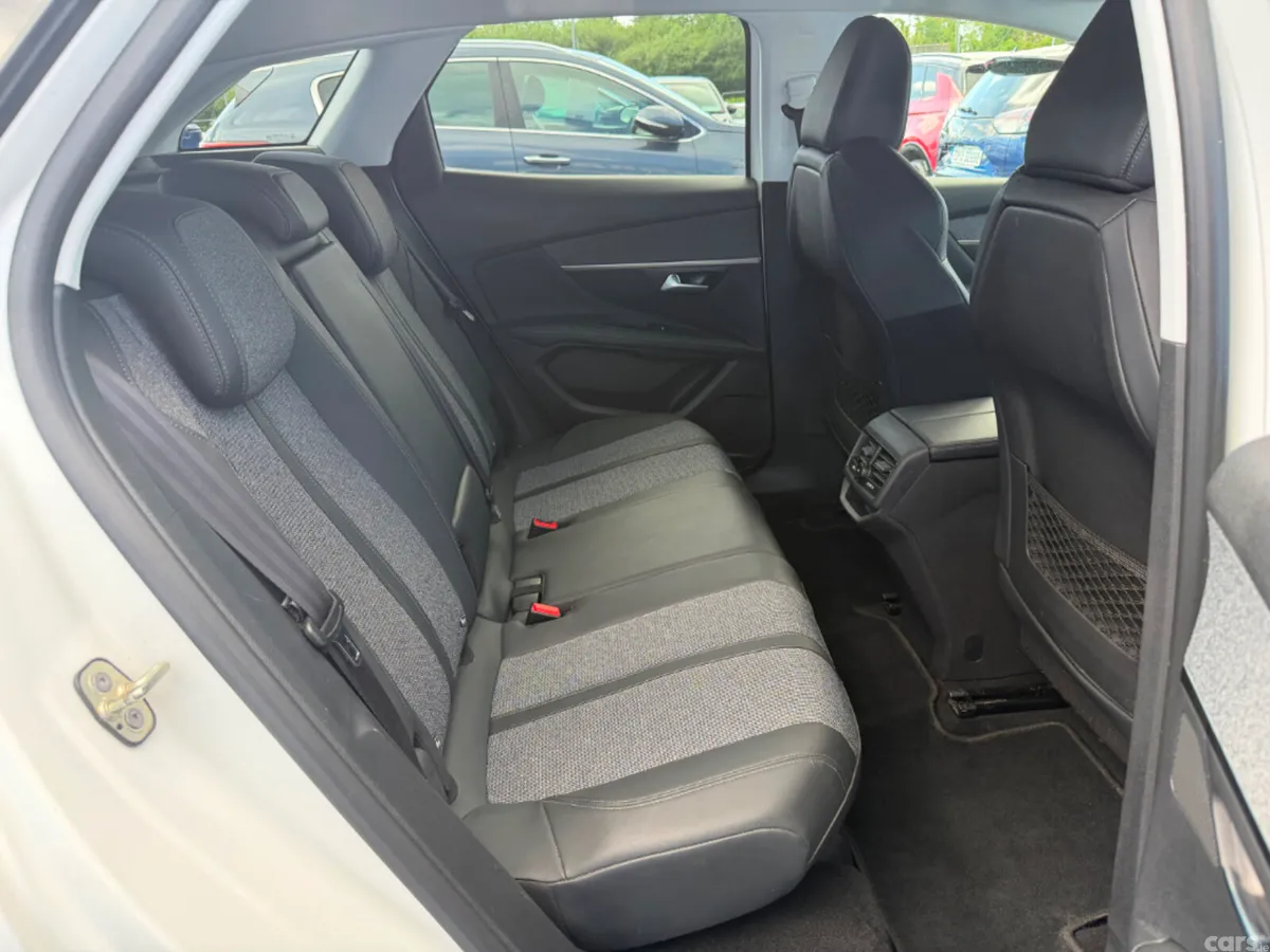 Peugeot 3008 Hatchback, Diesel, 2019, White