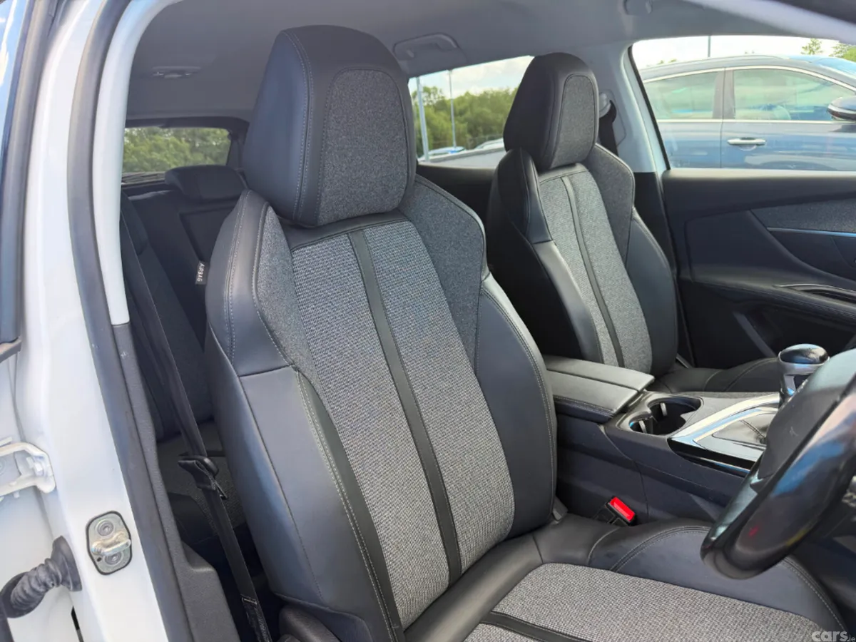 Peugeot 3008 Hatchback, Diesel, 2019, White
