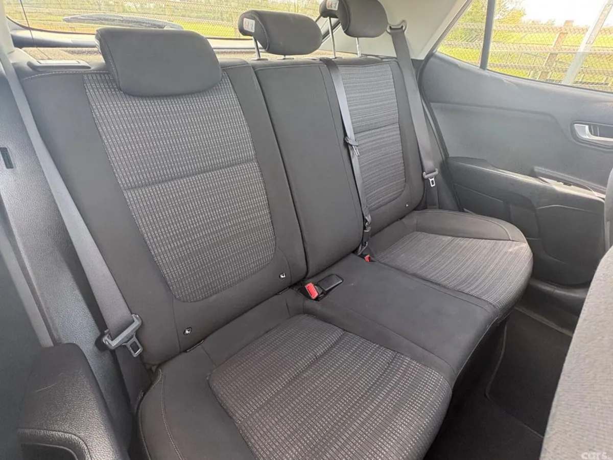 Kia Stonic Hatchback, Petrol, 2018, Grey