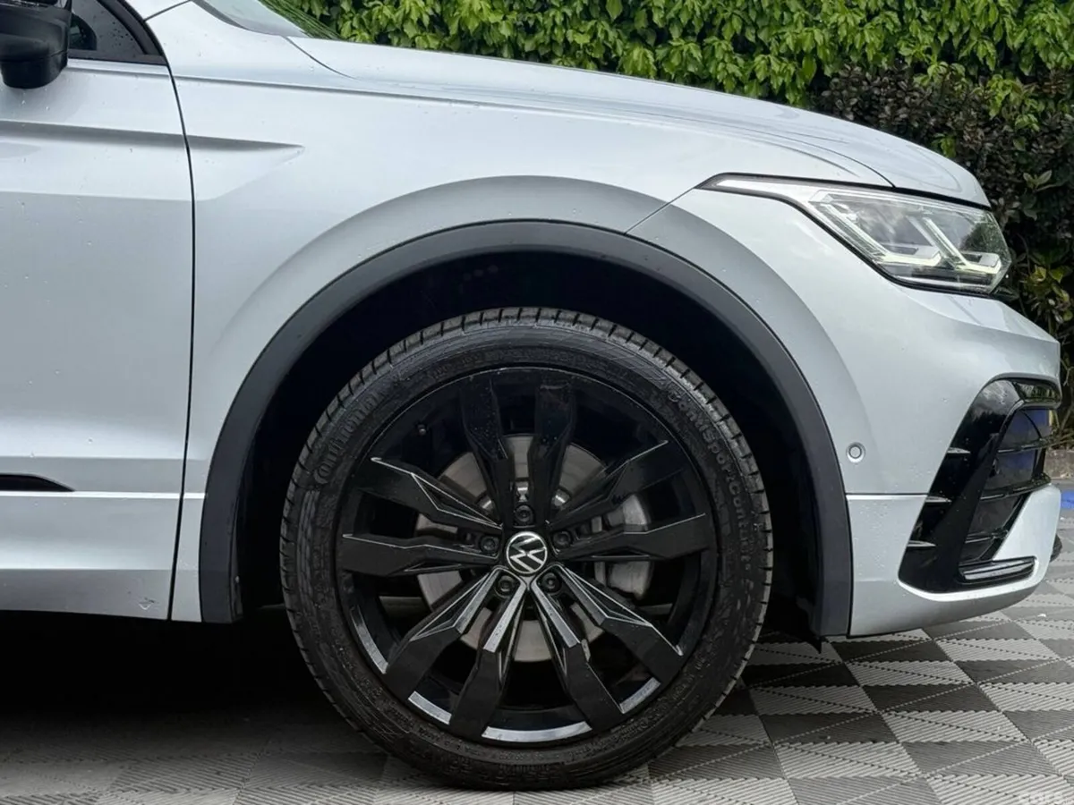 Volkswagen Tiguan SUV, Petrol Plug-in Hybrid, 2024, Silver