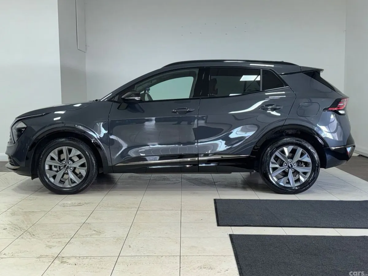 Kia Sportage MPV, Petrol Hybrid, 2025, Grey
