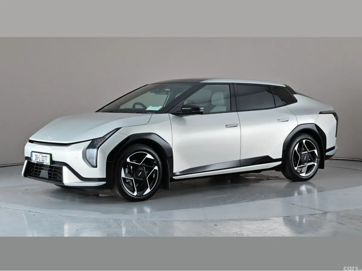 Kia EV4 Saloon, Electric, 2026, Silver