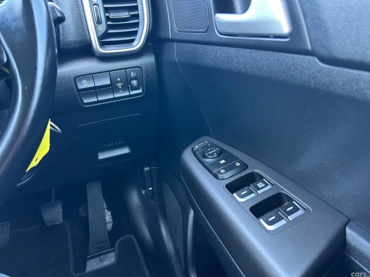 Kia Sportage SUV, Diesel Hybrid, 2020, Grey