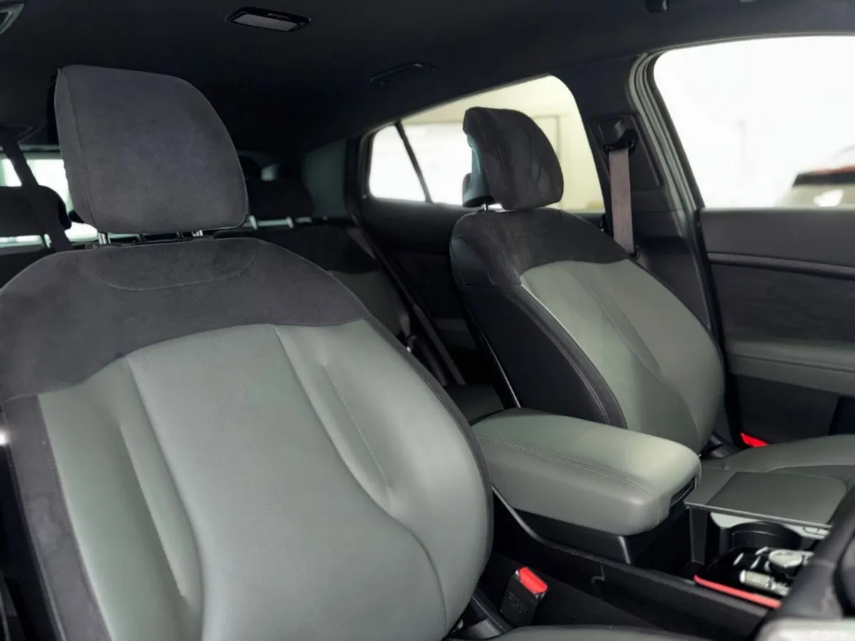Kia Sportage MPV, Petrol Hybrid, 2025, Grey