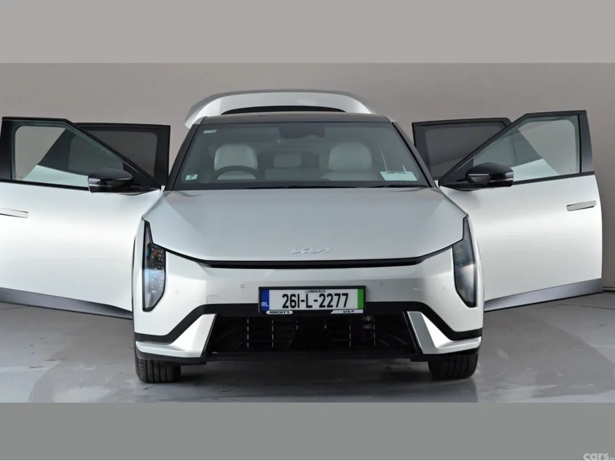 Kia EV4 Saloon, Electric, 2026, Silver