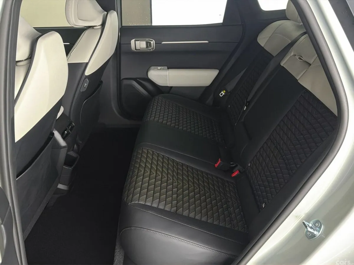 Kia EV4 Saloon, Electric, 2026, Silver