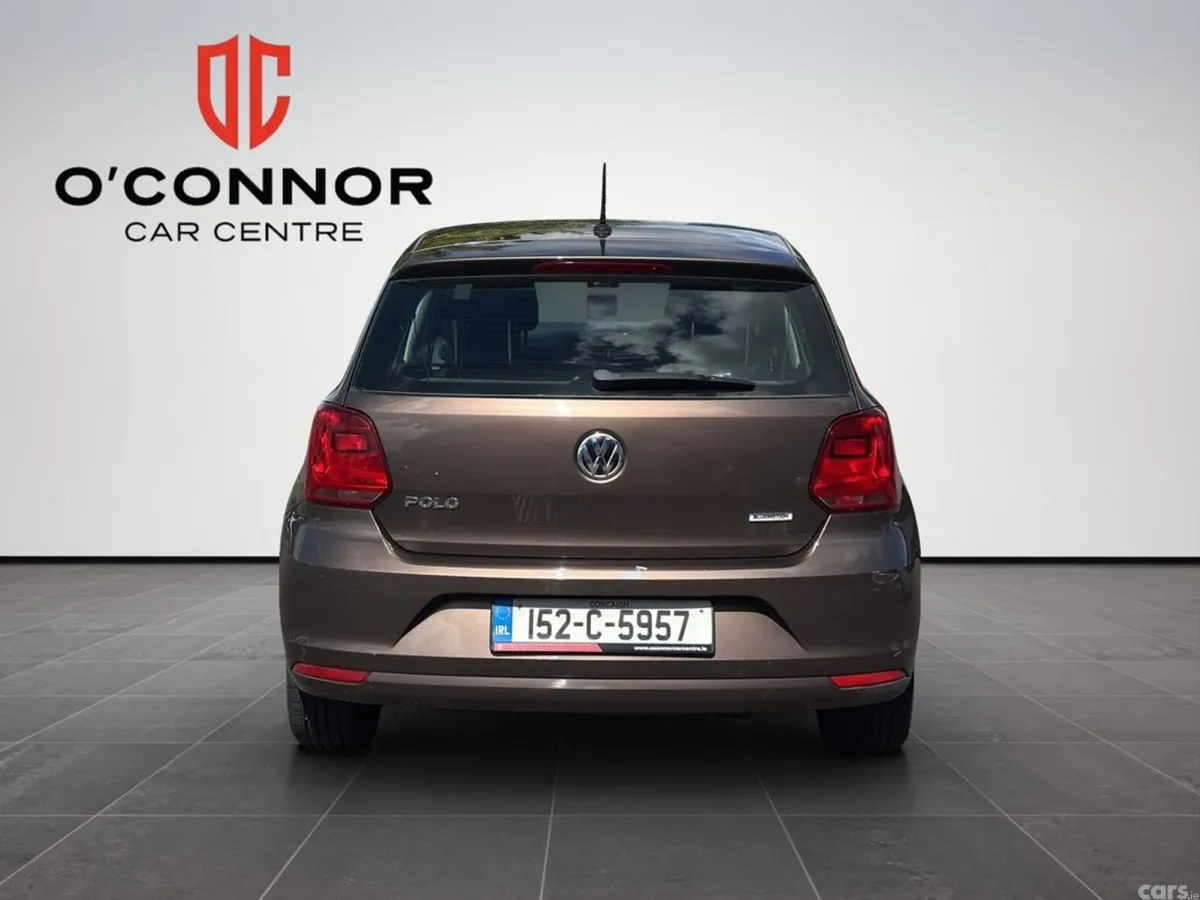 Volkswagen Polo Hatchback, Petrol, 2015, Brown