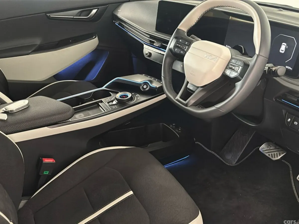 Kia EV6 MPV, Electric, 2025, Black