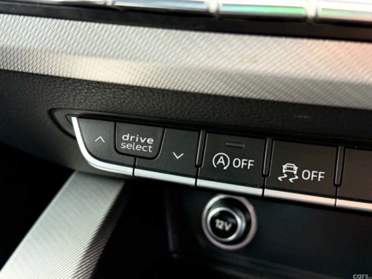 Audi A4 Saloon, Diesel, 2018, Blue