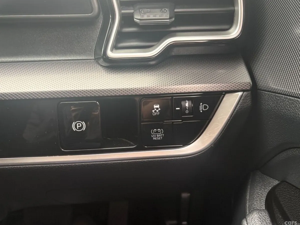 Kia Sportage SUV, Petrol Hybrid, 2023, Grey