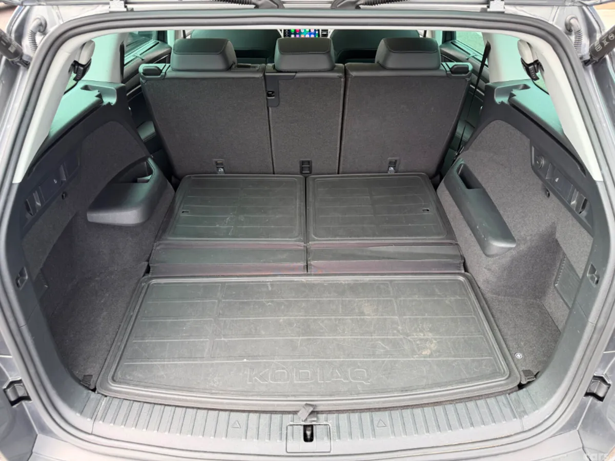 Skoda Kodiaq MPV, Diesel, 2022, Grey