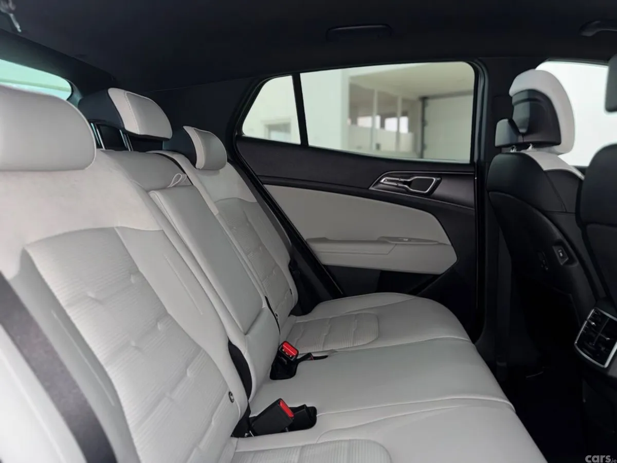 Kia Sportage SUV, Petrol Hybrid, 2027, Grey