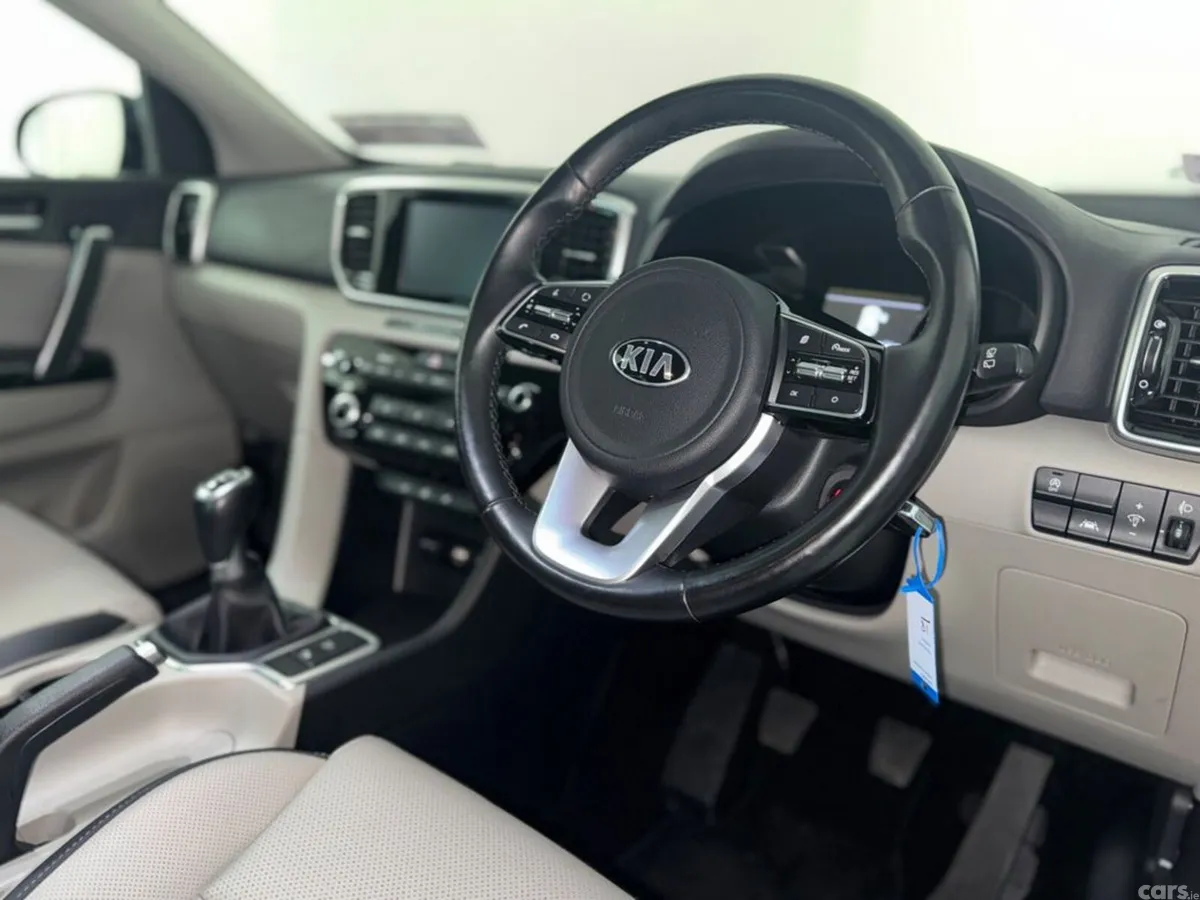Kia Sportage MPV, Diesel, 2020, Grey