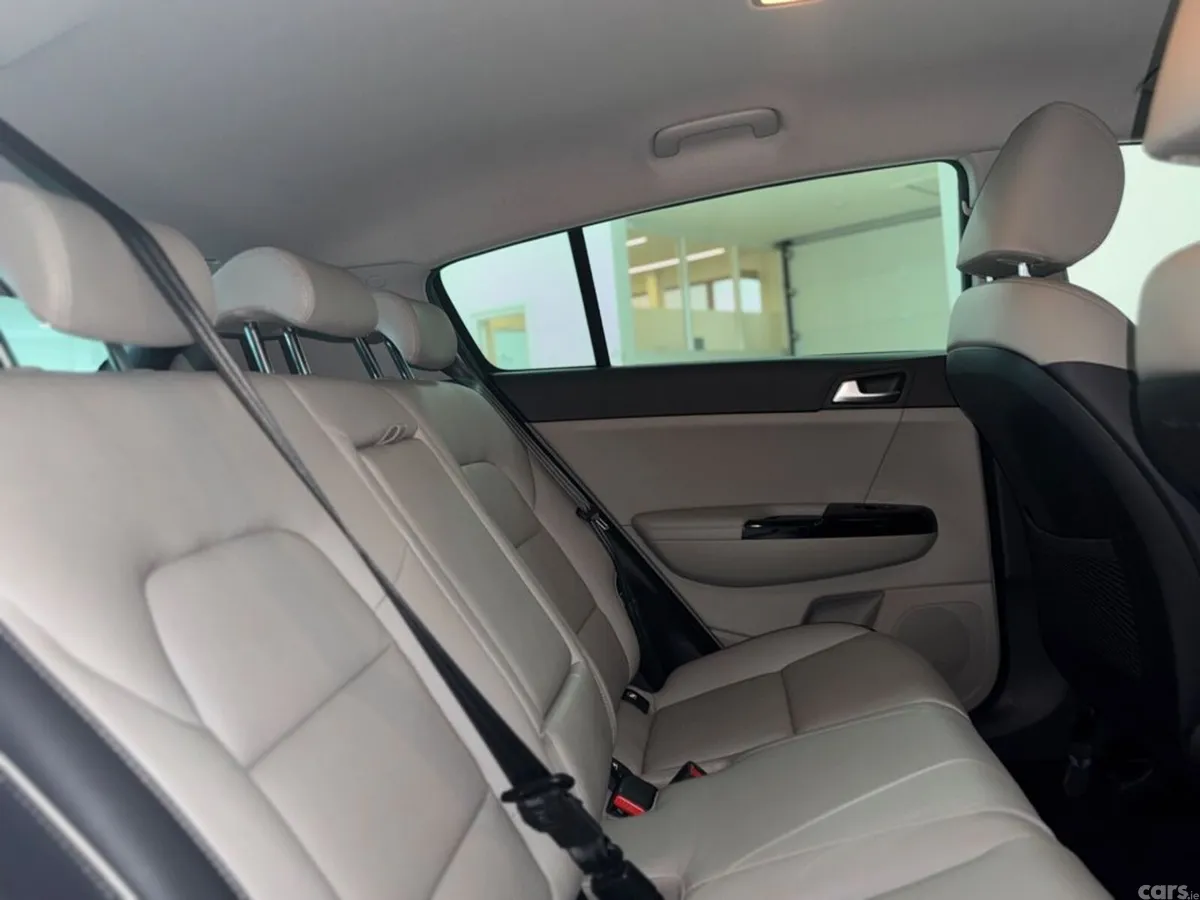 Kia Sportage MPV, Diesel, 2020, Grey