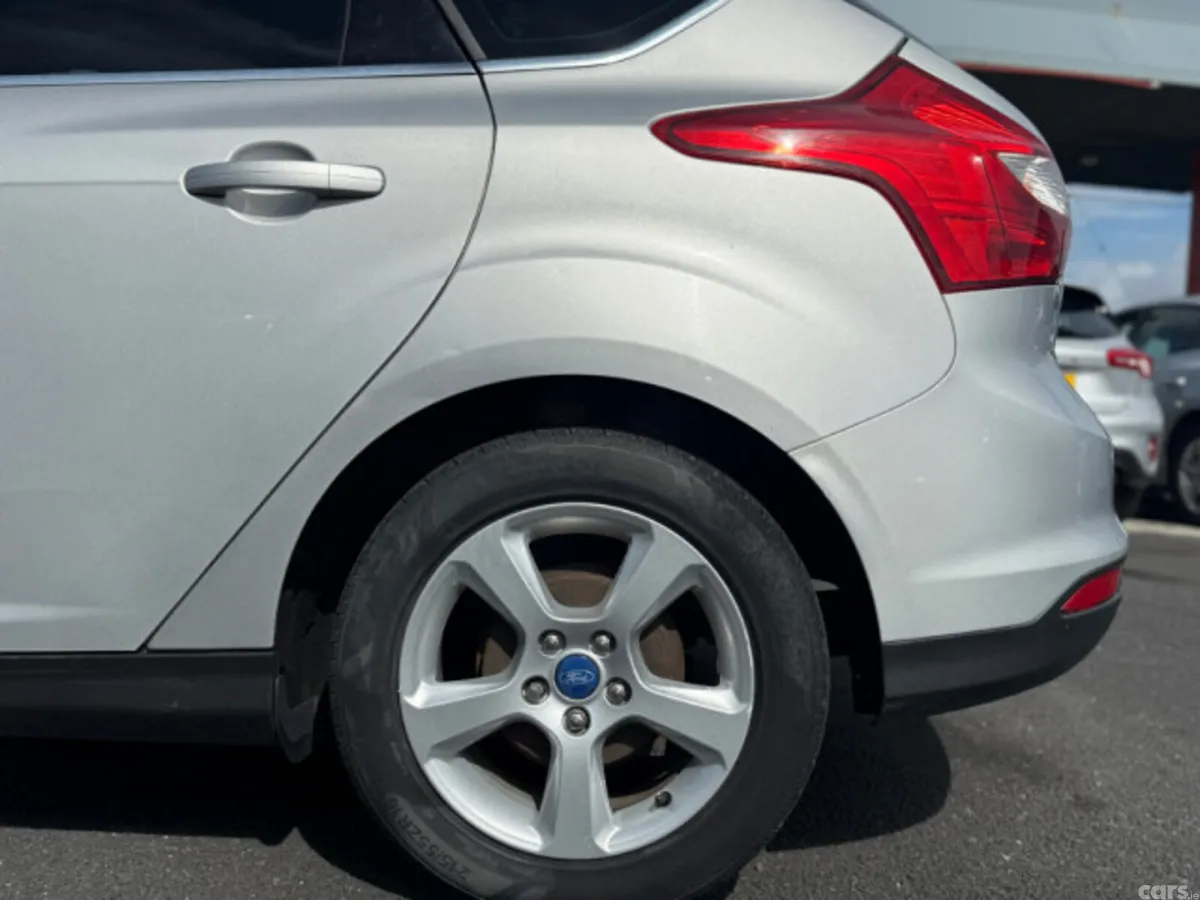 Ford Focus Hatchback, Diesel, 2015, Silver
