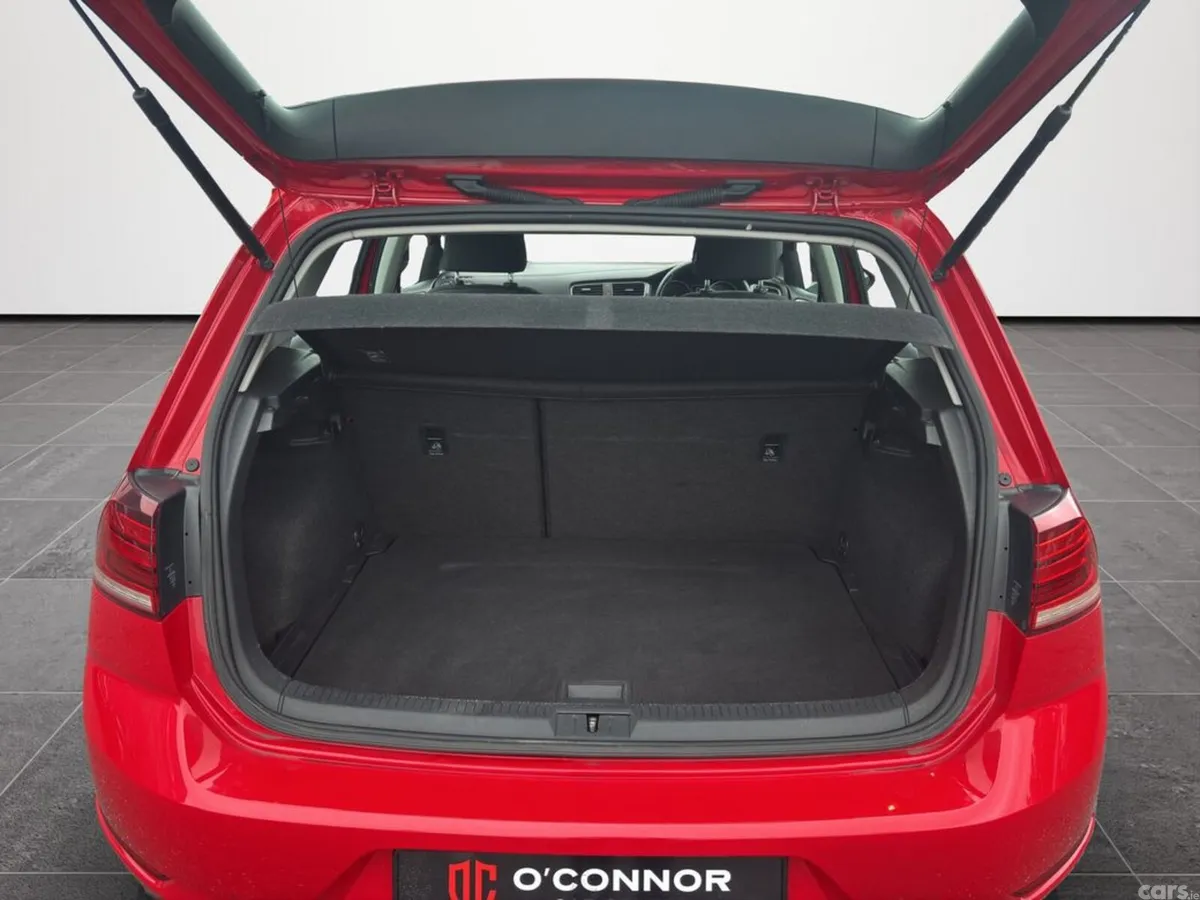 Volkswagen Golf Estate, Diesel, 2019, Red