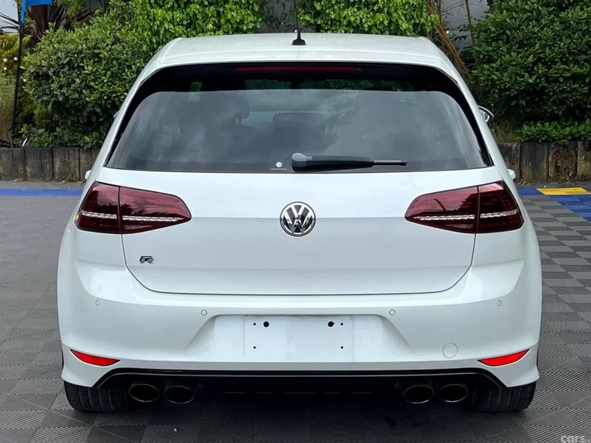 Volkswagen Golf Hatchback, Petrol, 2014, White