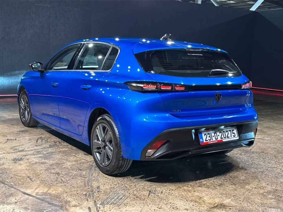Peugeot 308 Hatchback, Diesel, 2023, Blue