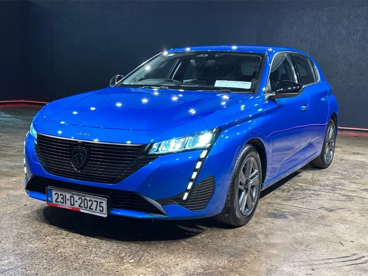 Peugeot 308 Hatchback, Diesel, 2023, Blue